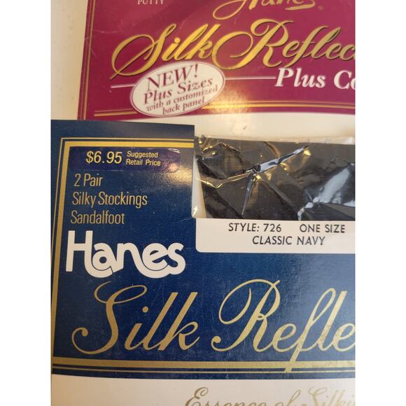 New 4 VTG Hanes Silk Reflections Silky Sheer Sandalfoot Pantyhose & Stockings - Picture 2 of 10